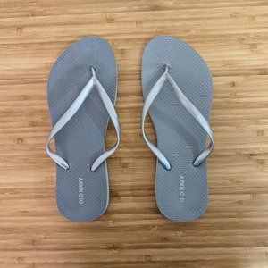 Old Navy Silver Flip Flops Sandals Summer Beach Casual